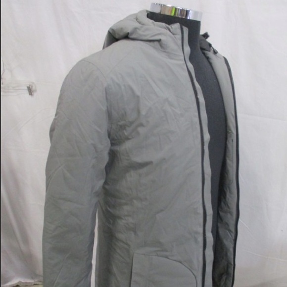 NWT Aether grey arctic trench - Picture 7 of 9